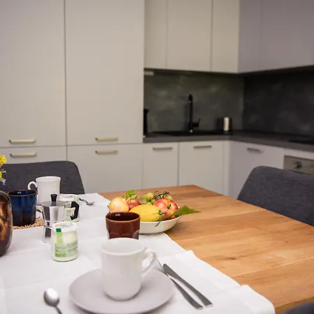 아파트 Momento Al - Roina